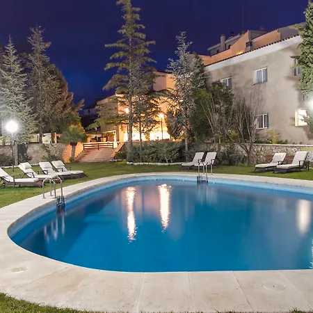 Hotel De 4*