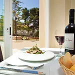 Hotel De 4*