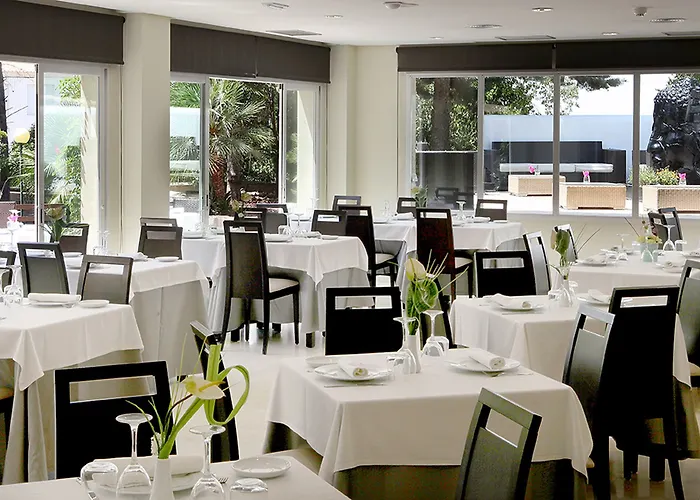 Hotel De 4*